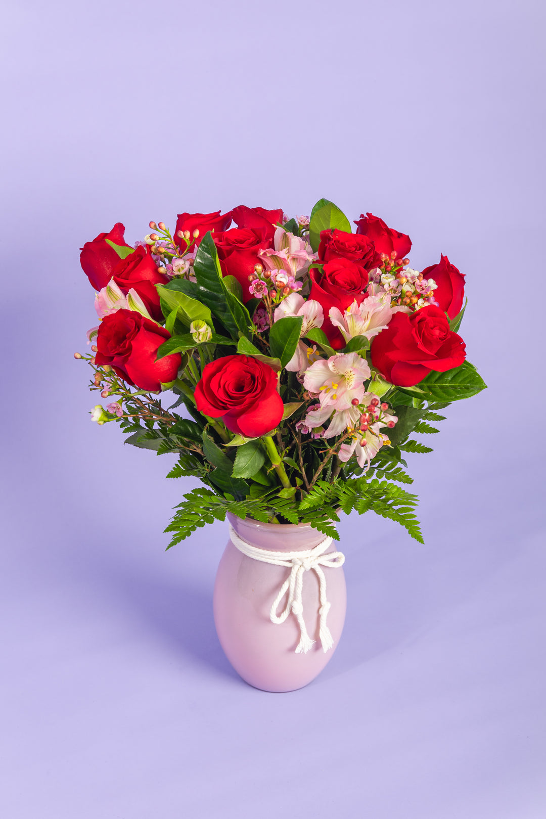 Jarron rosado con rosas